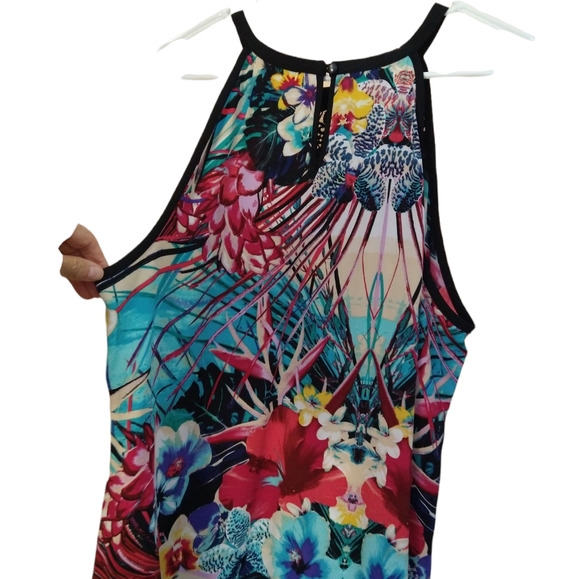 Beautiful Nicole Miller Top - Picture 4 of 7